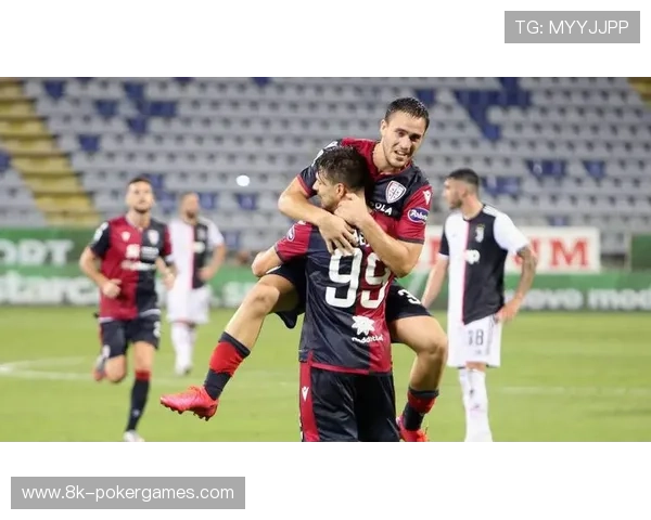 卡利亚里vsAC米兰:海岛主场气氛热烈,保级斗志昂扬